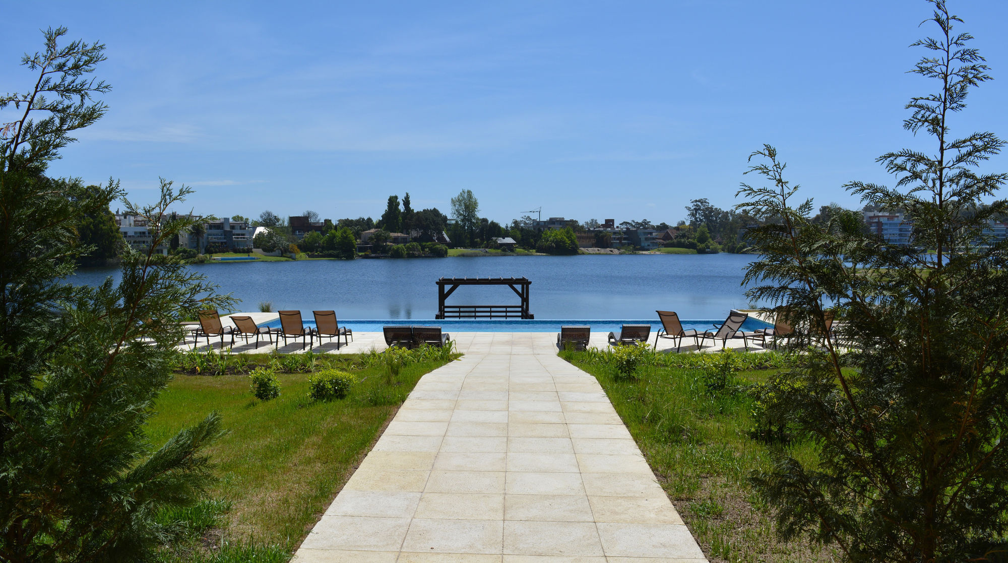 Hotel Wyndham Garden Montevideo Carrasco Exterior foto